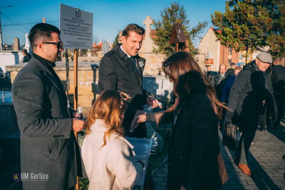Kwesta na gorlickim cmentarzu: mieszkańcy znów pokazali serce dla historii