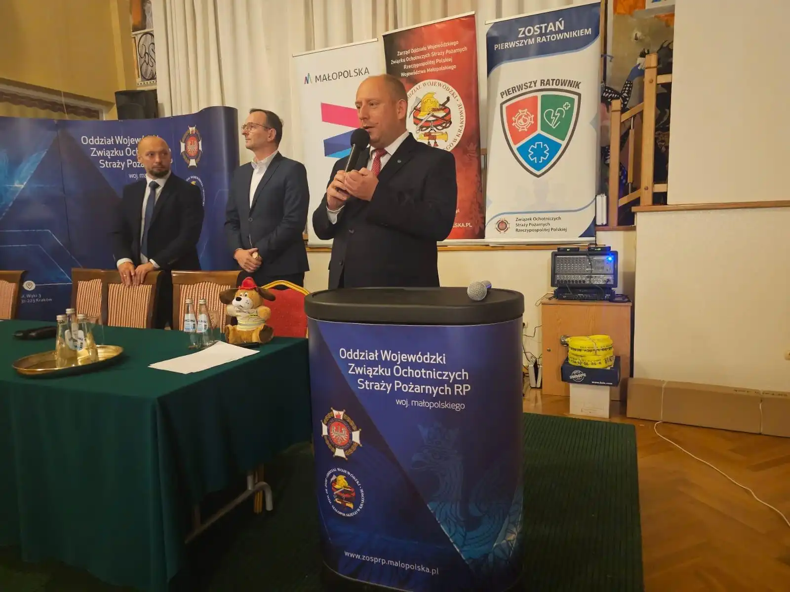Strażacy i urzędnicy na froncie bezpieczeństwa. Ważne szkolenie w Tęgoborzy