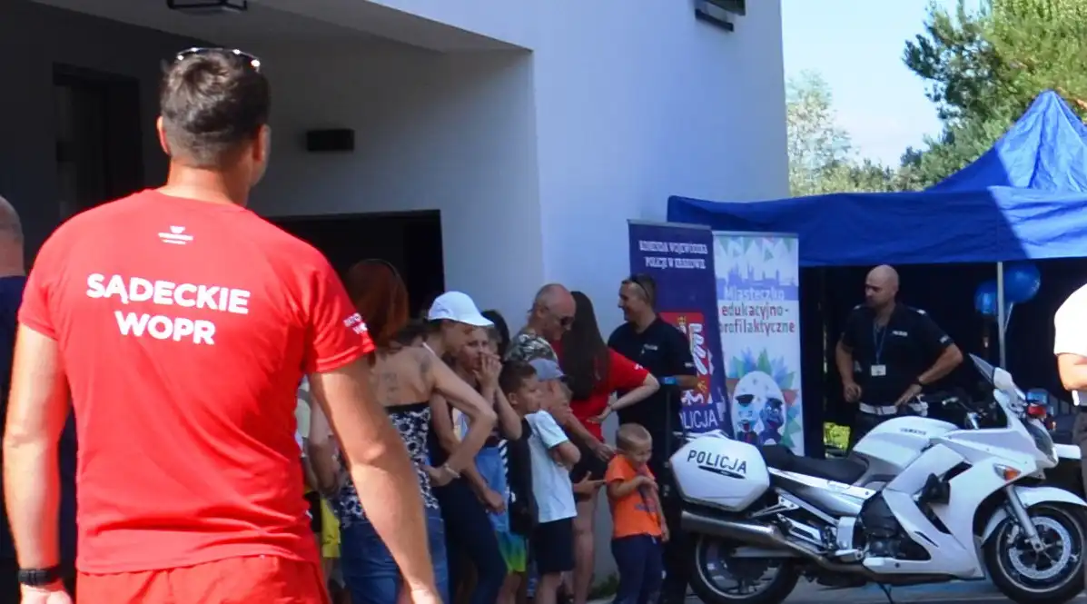 Akcja „Kręci mnie bezpieczeństwo nad wodą” nad jeziorem Rożnowskim
