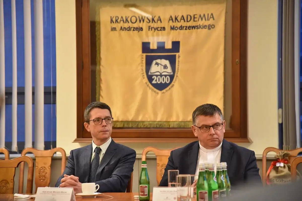 Posiedzenie Rady Naukowej ds. Strategicznych Kierunków Rozwoju Małopolski. Dyskutowano m.in. o zaplanowanej na jesień konferencji w Krynicy-Zdroju