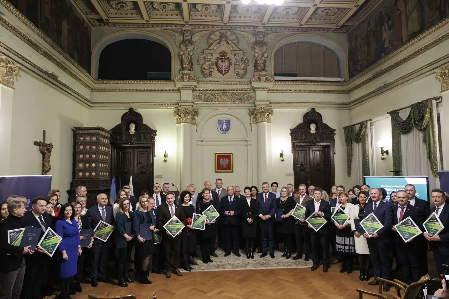 35 mln zł na rozwój dróg w Małopolsce. Wsparcie dla samorządów z Powiatu Nowosądeckiego, Gorlickiego i Limanowskiego