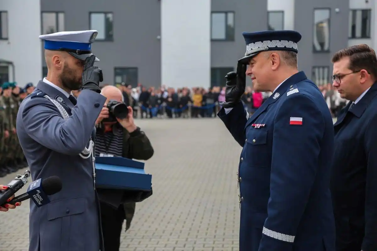 Mł. Asp. Przemysław Adamek z KPP w Limanowej z nagrodą Primus Inter Fortes