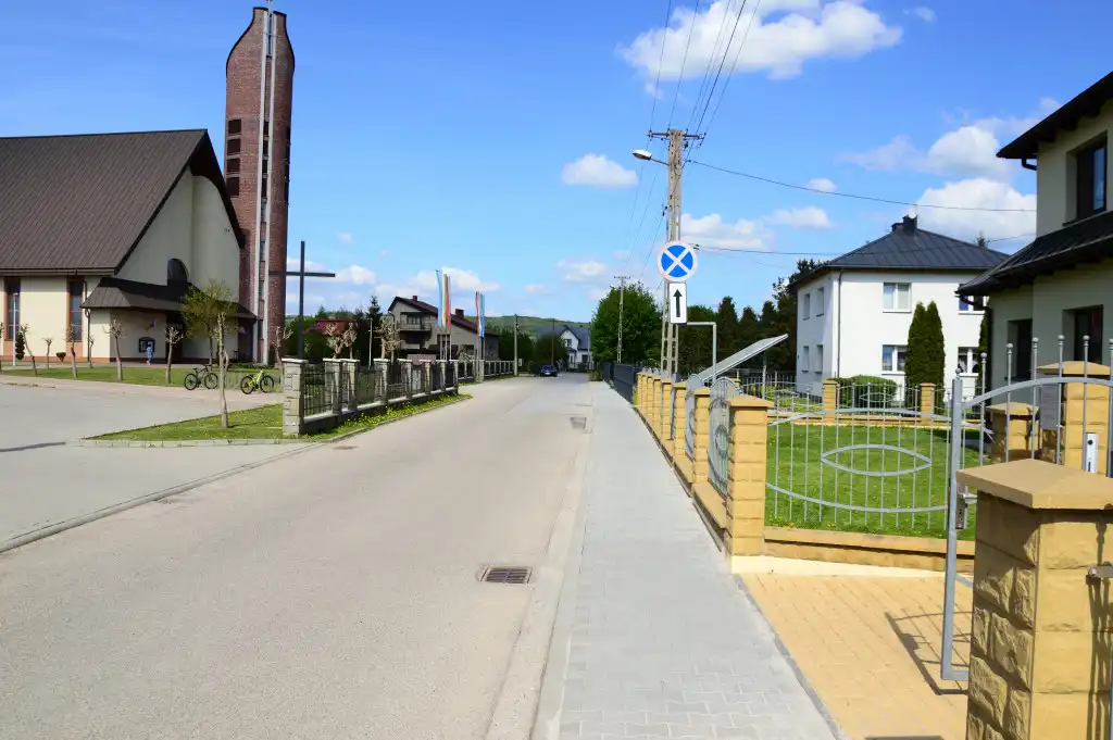 Nowy chodnik w Świniarsku. Bezpieczniej i wygodniej dla mieszkańców