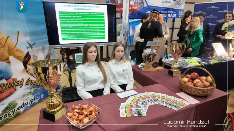 Sądeckie Targi Edukacyjne. Ósmoklasiści w poszukiwaniu przyszłości