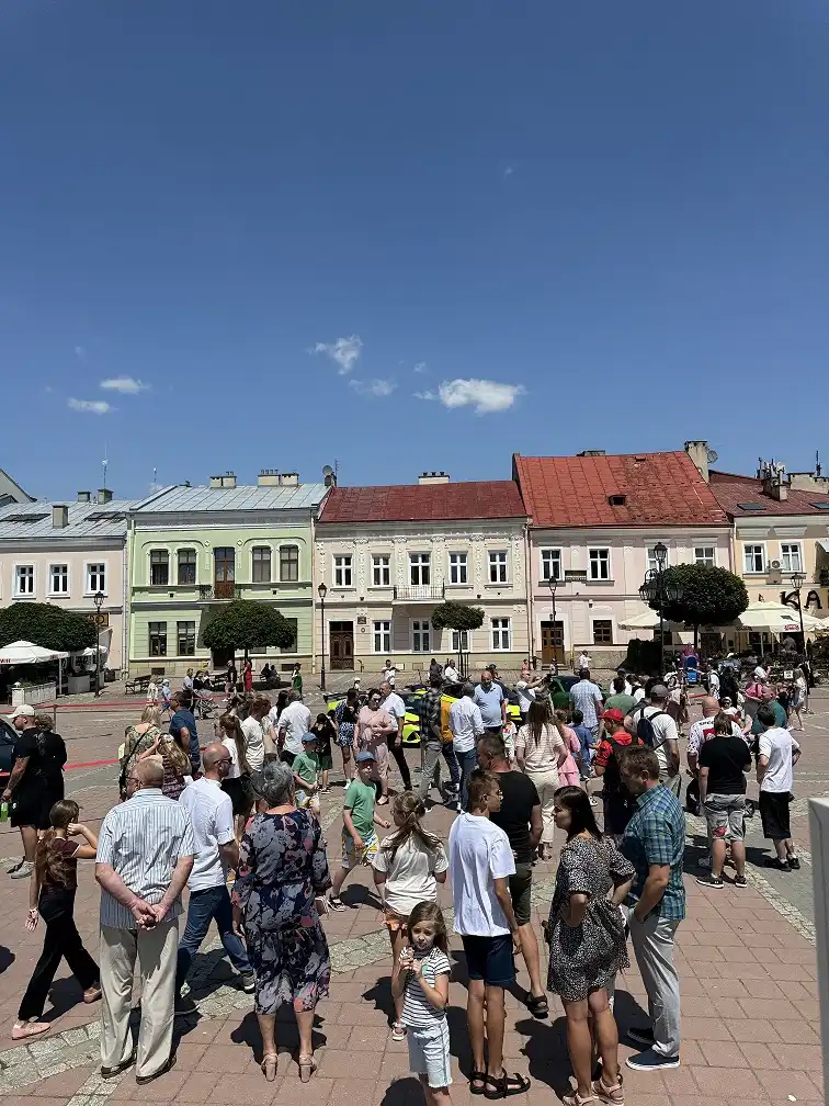 Ferrari, Lamborghini i szczytny cel. Super samochody spełniają marzenia dzieci i zbierają pieniądze na karetki. Już w ten piątek i sobotę w Bochni