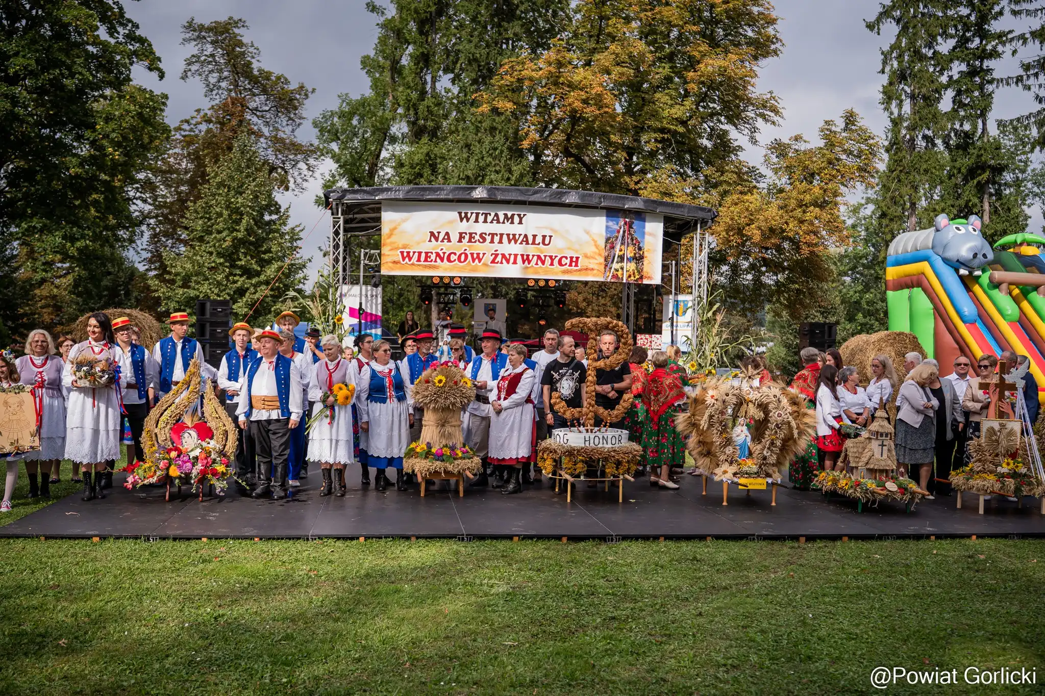 Dożynkowe klimaty w Lipinkach. Radość, muzyka i wdzięczność