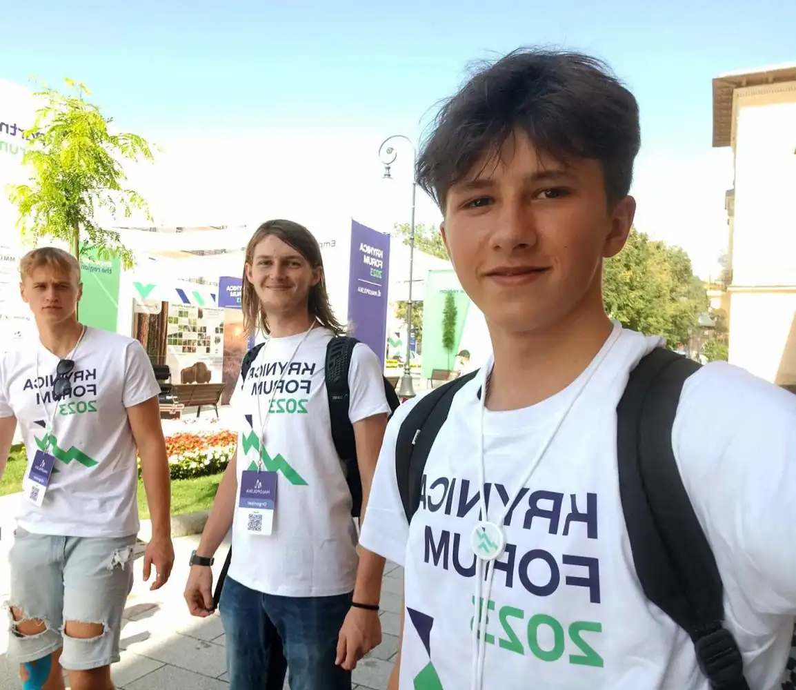 Uczniowie z technikum hotelarskiego w Krynicy-Zdroju uczestniczyli w prestiżowym wydarzeniu KrynicaForum
