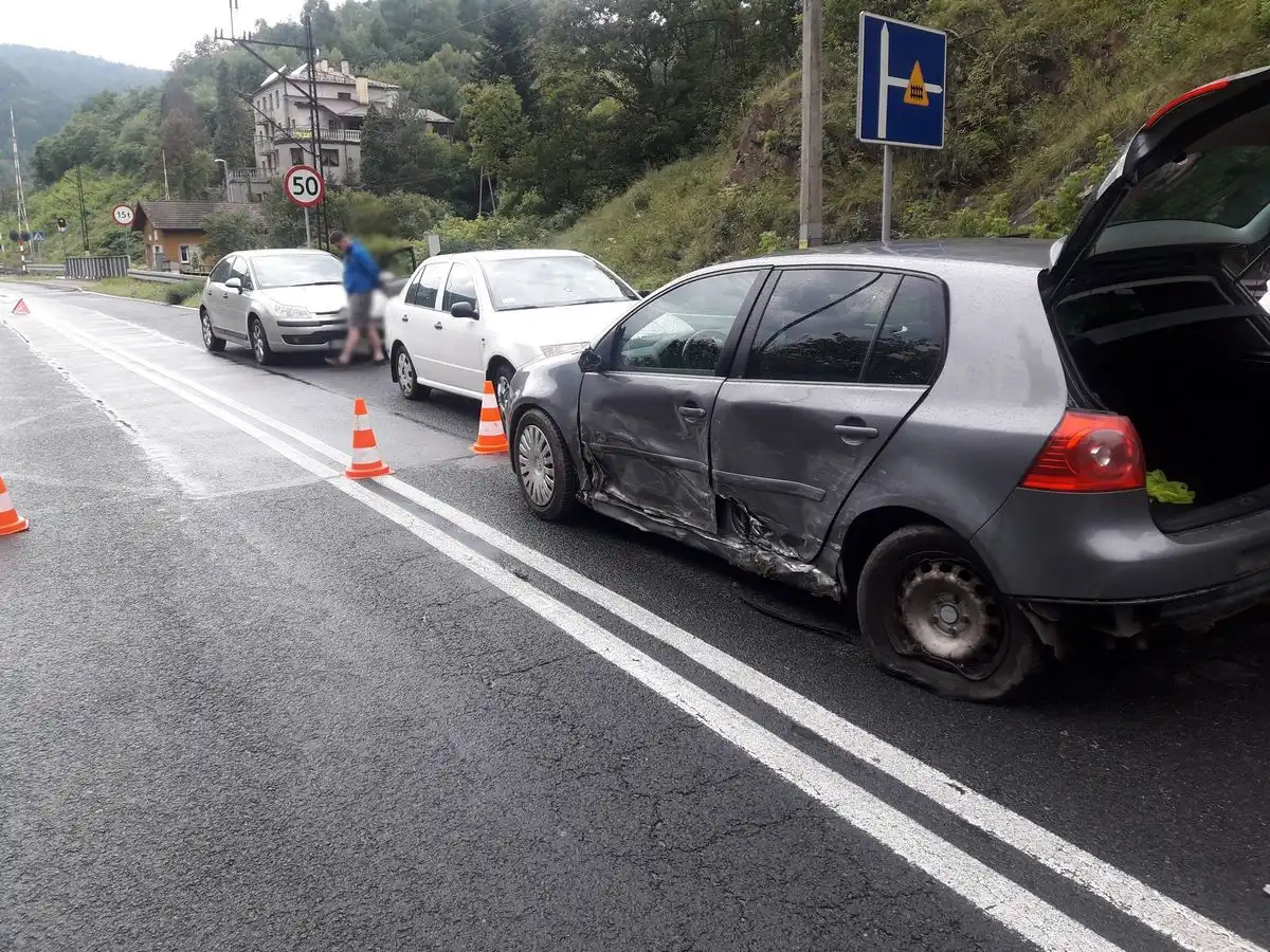 Wypadek w Żegiestowie. Dwie osoby poszkodowane