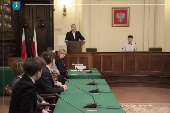 Nowy Sącz: Pierwsze posiedzenie Młodzieżowej Rady Miasta III kadencji