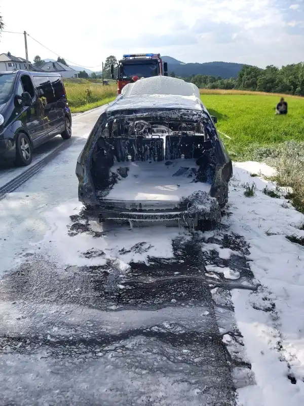 Pożar we Florynce. Płonął samochód osobowy