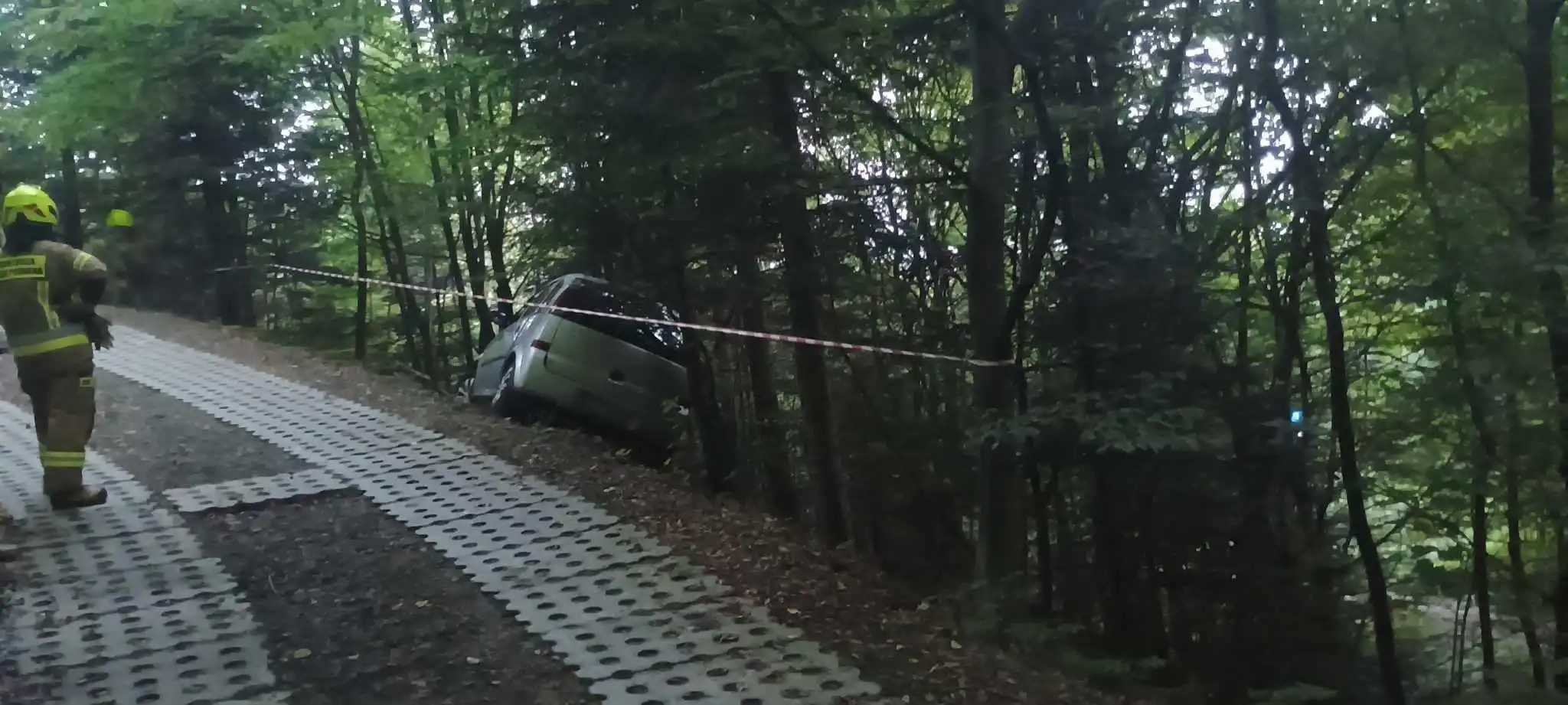 Strażacy mieli pełne ręce roboty. Wypadek w Łososinie Dolnej i Rytrze
