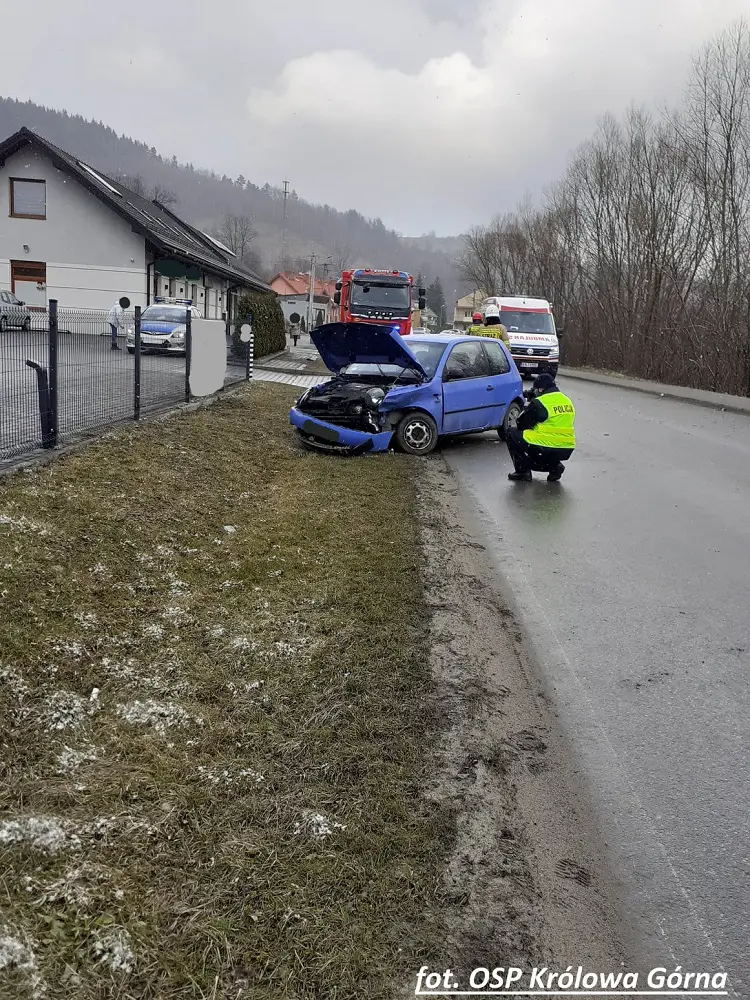 Wypadek w Kamionce Wielkiej. Jedna osoba poszkodowana
