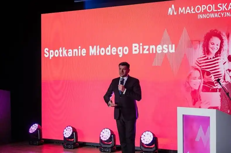 Innowacje w biznesie. AI na rozpoczęcie 15. Światowego Tygodnia Przedsiębiorczości w Małopolsce