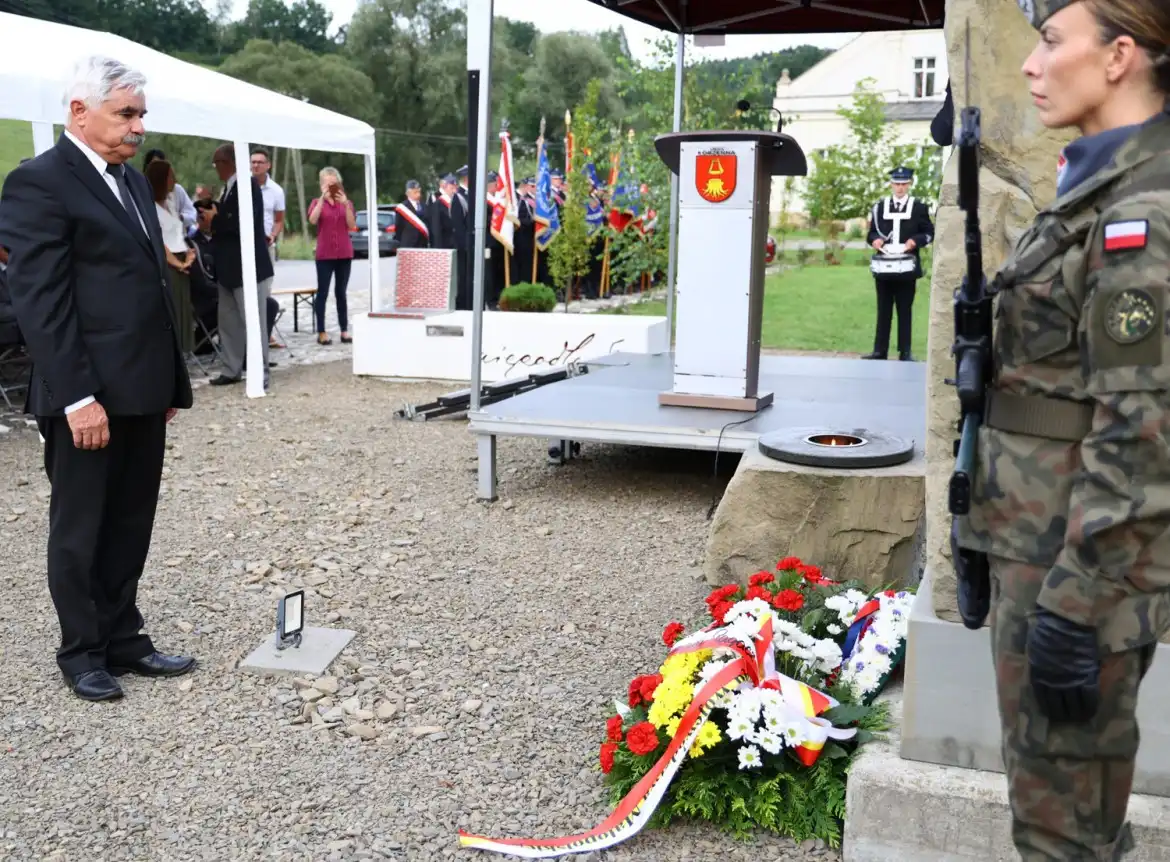 Pamięć o bohaterach żywa: wzruszające uroczystości w Wojnarowej