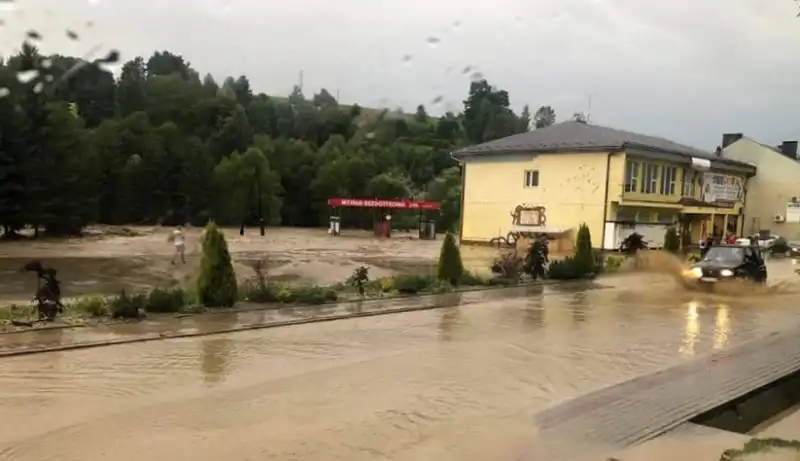 Gmina Korzenna szacuje szkody po niedzielnym oberwaniu chmury