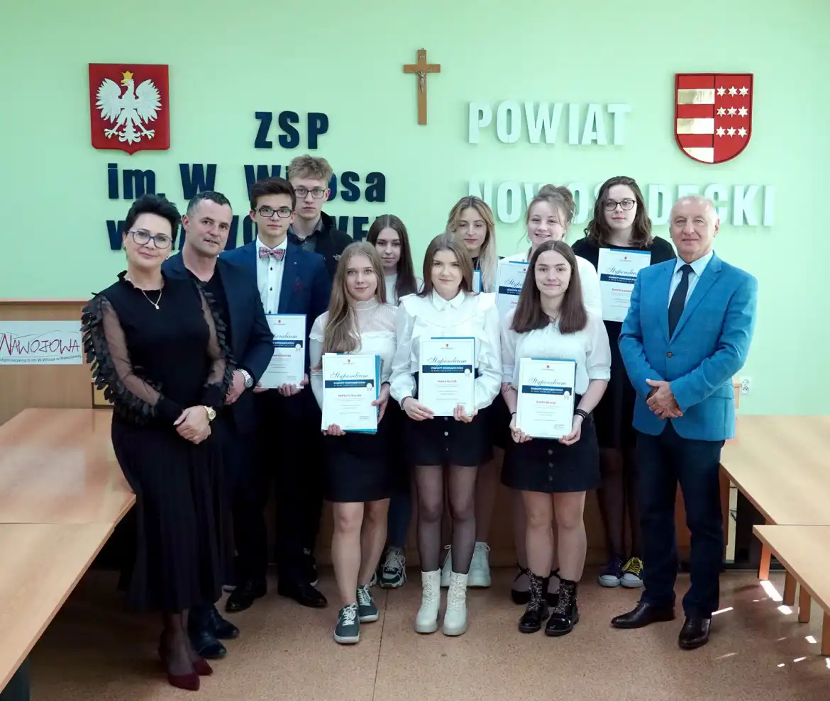 Kolejni uczniowie ze stypendium od starosty nowosądeckiego