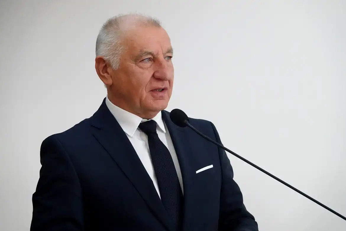 Budżet Powiatu nowosądeckiego uchwalony jednogłośnie