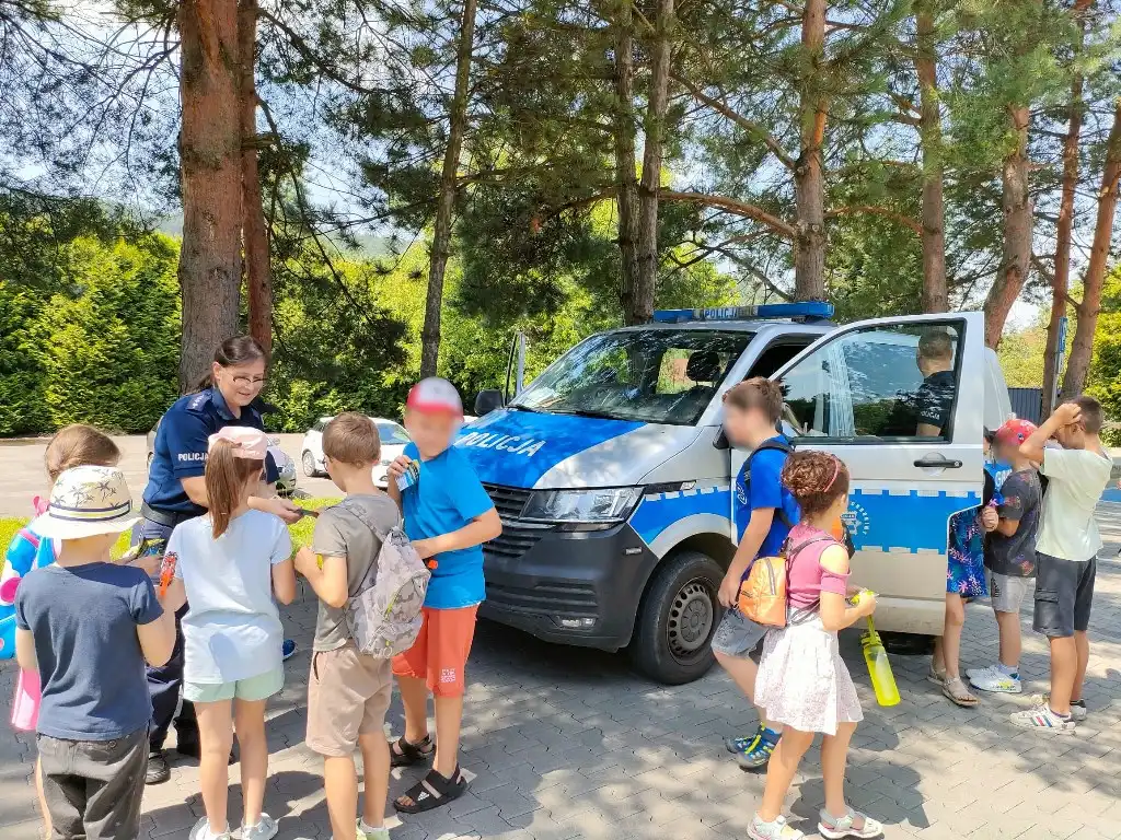 „Kręci mnie bezpieczeństwo”. Sądeccy policjanci edukują najmłodszych