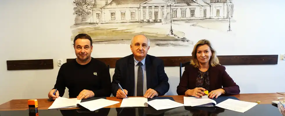Nowe okna, panele i oświetlenie. Rusza modernizacja remizy w Łosiu