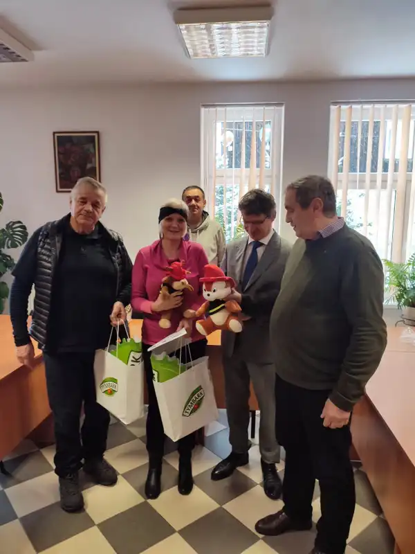 Plastyka i ochrona środowiska. Młode talenty z Tymbarku nagrodzone