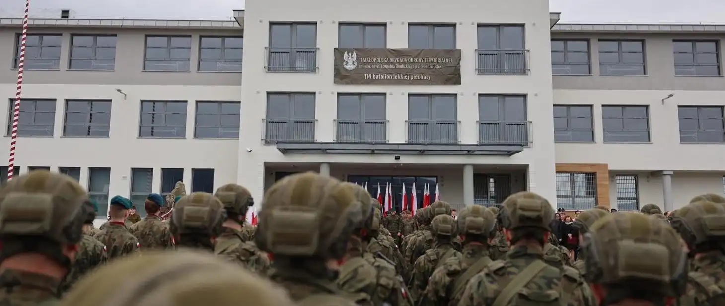 Nowy rozdział dla 114 Batalionu Lekkiej Piechoty w Limanowej. Uroczyste otwarcie koszar