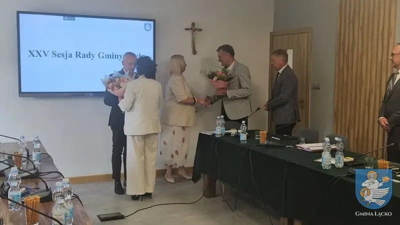 Jednogłośne poparcie dla wójta Łącka. Radni udzielili absolutorium i wotum zaufania