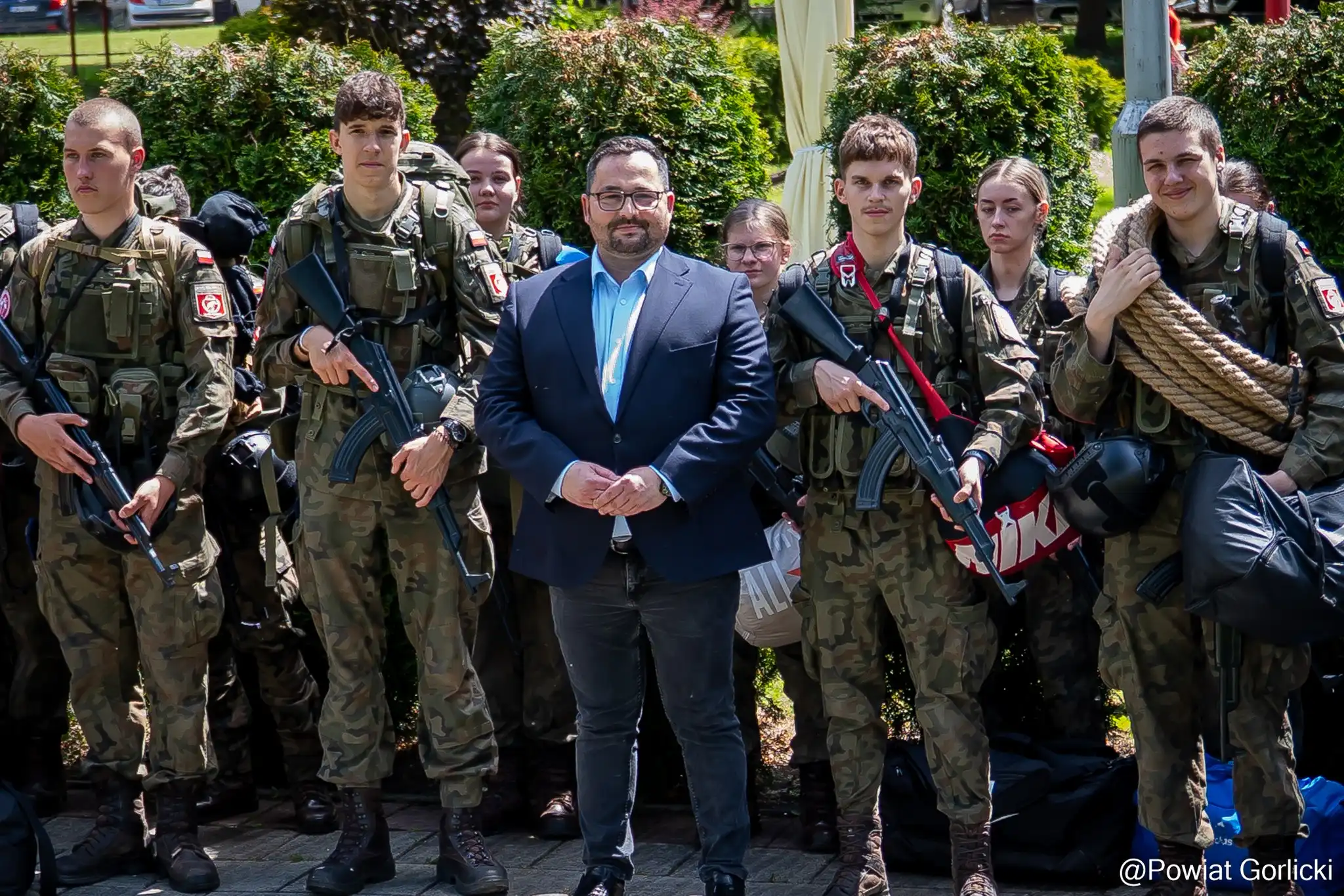 Młodzież z Marcinkowic szkoli się w Wapiennem. Niecodzienny obóz z wiedzą o ciele i umyśle