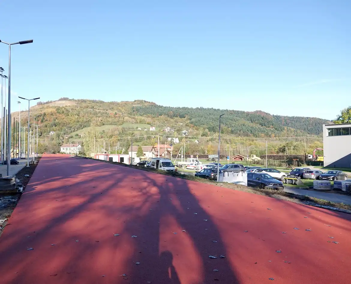 Trwa budowa nowoczesnego kompleksu sportowego w Marcinkowicach