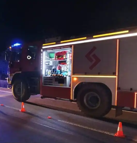 Samochód osobowy zderzył się z dostawczym w Kamienicy