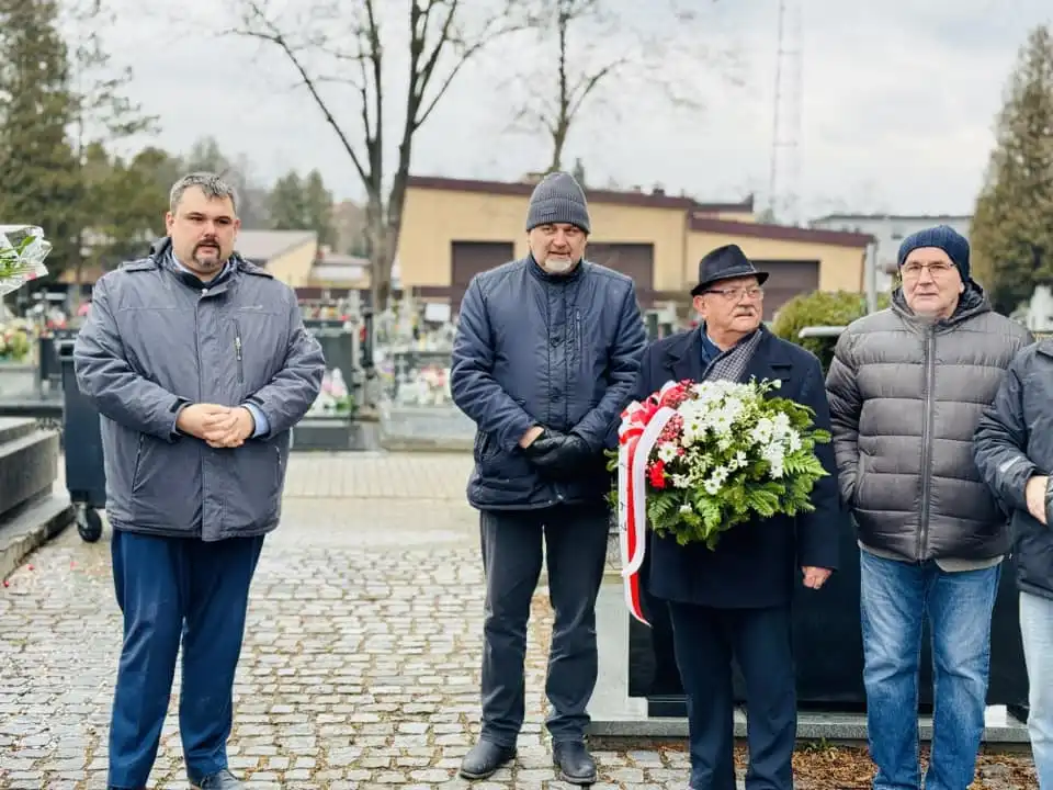 Hołd Bohaterom. Upamiętnienie Armii Krajowej w Nowym Sączu