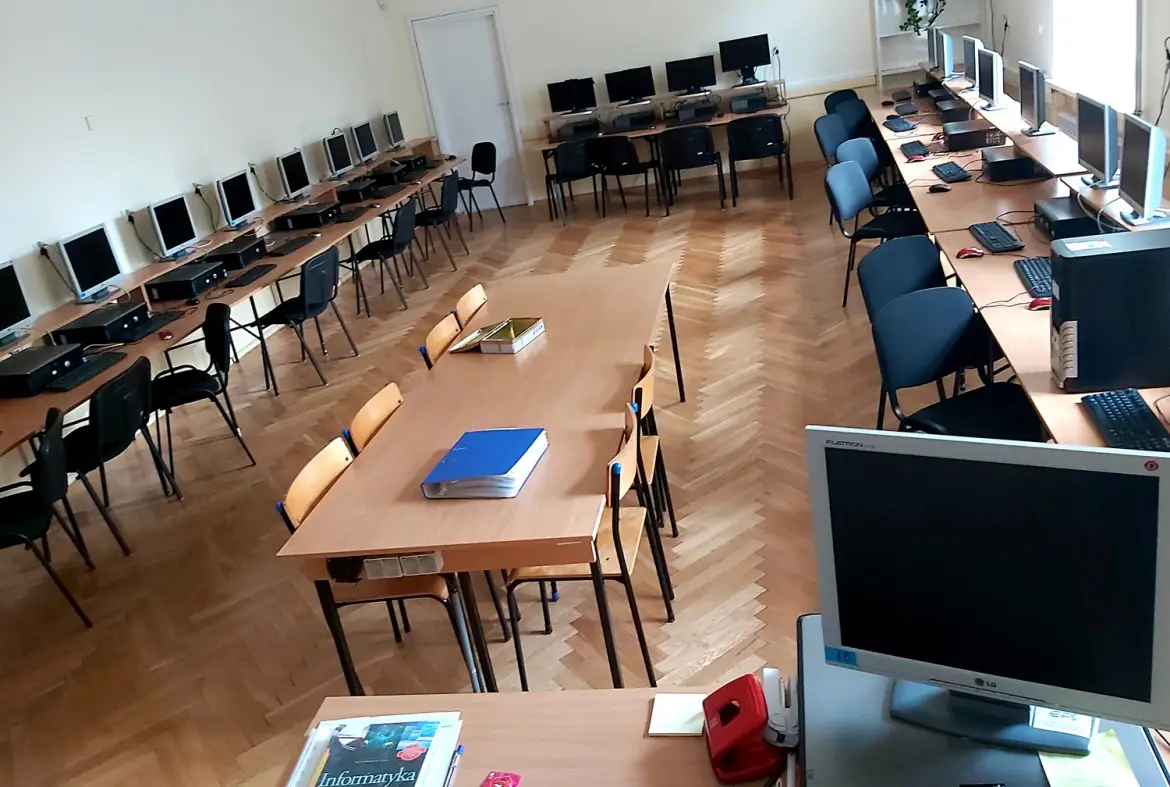 Do ZS w Marcinkowicach trafiły nowoczesne interaktywne monitory