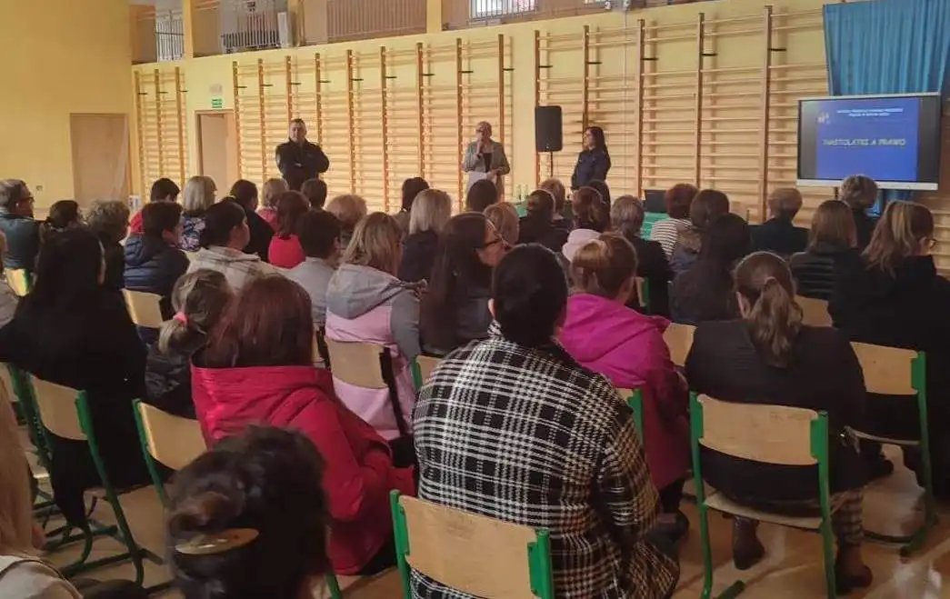 W SP w Koniuszowej rozmawiali o odpowiedzialności prawnej nieletnich i zagrożeniach w sieci