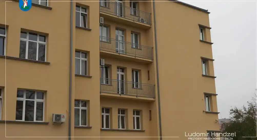 Termomodernizacja budynku Zespołu Szkół Ekonomicznych zakończona
