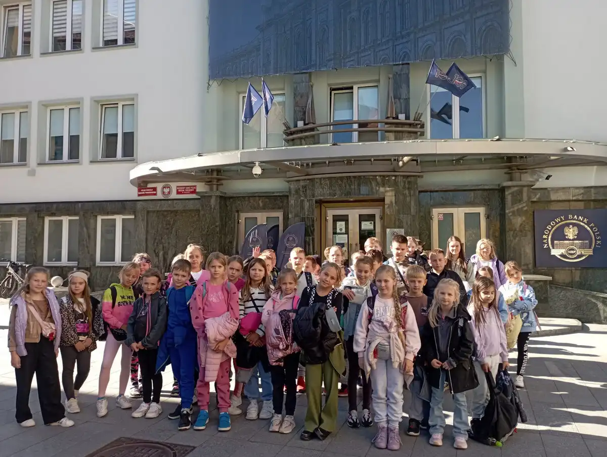 Łososina Dolna inwestuje w edukację finansową. Gmina z dofinansowaniem na lekcje i wycieczki