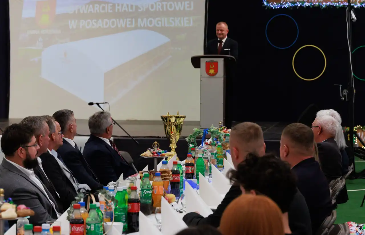 Nowoczesna hala sportowa w Posadowej Mogilskiej uroczyście otwarta