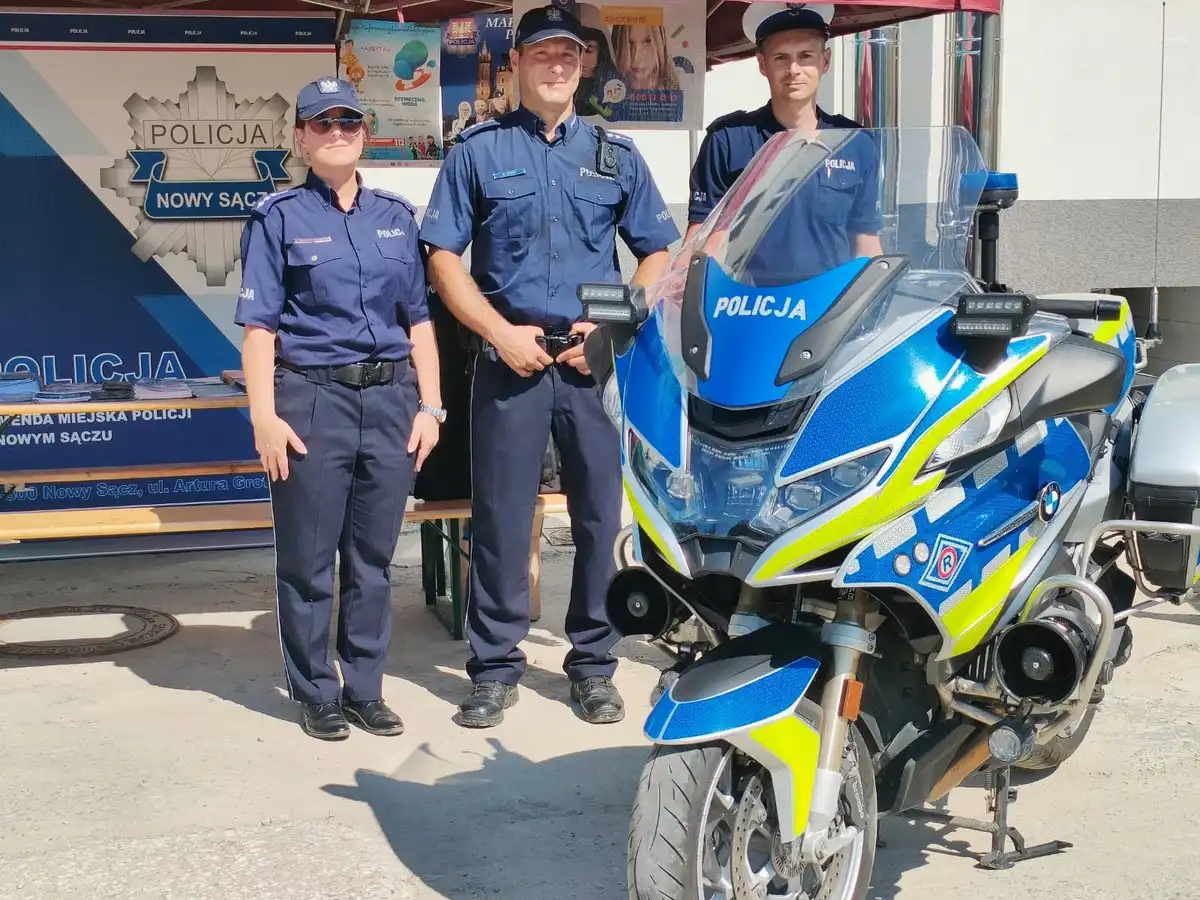 O bezpieczeństwie podczas wakacji z sądeckimi policjantami