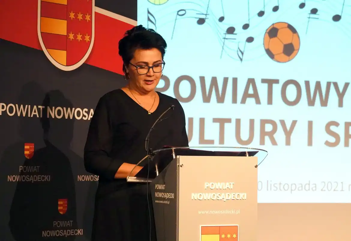 Powiatowy Dzień Działacza Sportu i Kultury: Starosta nagrodził animatorów kultury i zespoły regionalne