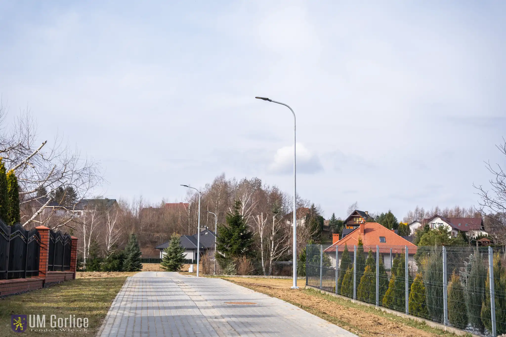 Gorlice jaśniejsze po zmroku. Nowe oświetlenie na trzech ulicach