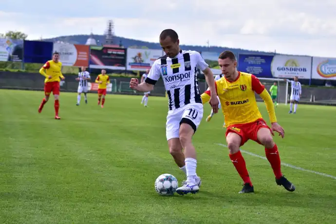 Kolejne z rzędu zwycięstwo drużyny Sandecji. 2:1 w meczu z Koroną Kielce