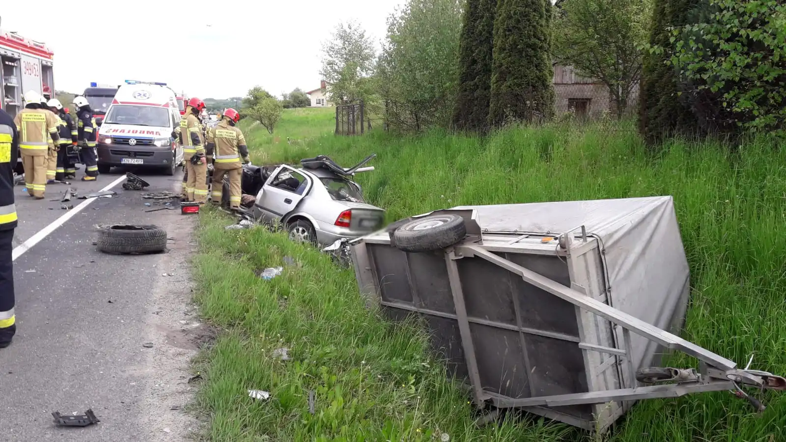 Wypadek na DK75 w Łososinie Dolnej. Dwie osoby poszkodowane
