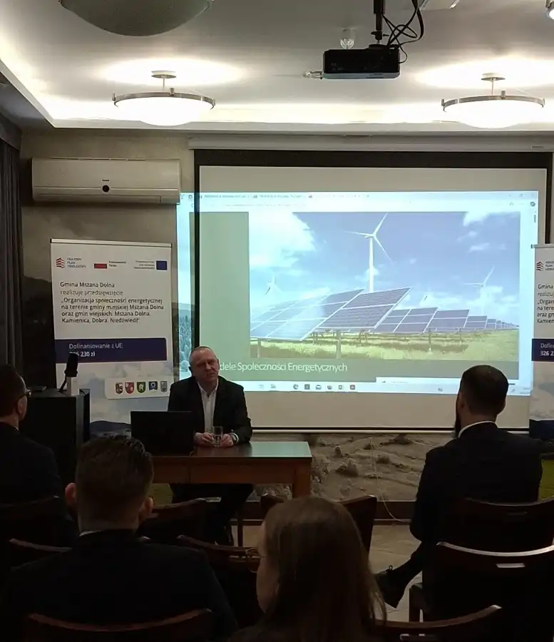 Mszana Dolna rozpoczyna rewolucję energetyczną. Inwestycja w OZE i społeczności energetyczne