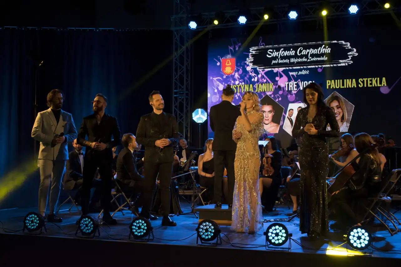 Sinfonia Carpathia porwała Korzenną. Niezapomniany koncert pełen braw i emocji