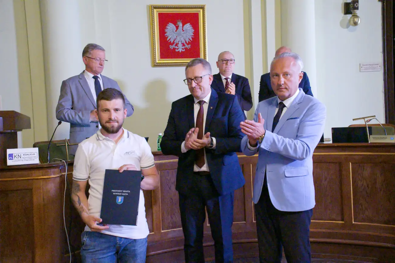 Bohaterski kierowca MPK wyróżniony. Uratował pasażerkę w autobusie