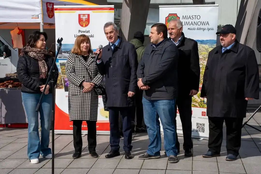 Świąteczna atmosfera na limanowskim rynku. V Kiermasz Wielkanocny za nami