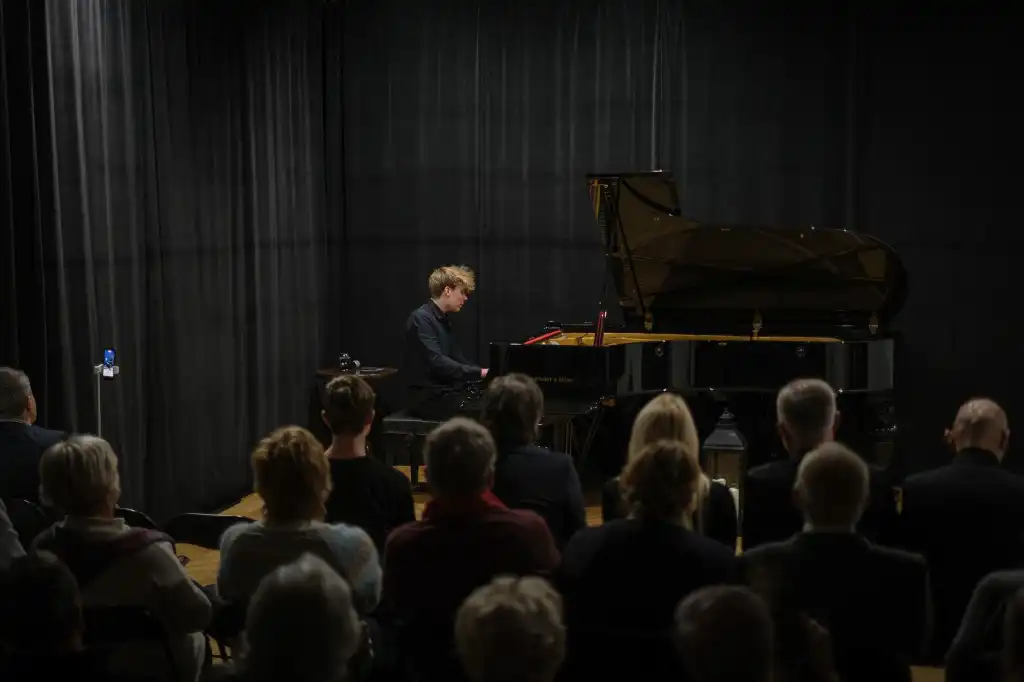 Muzyczna uczta w Nowym Sączu. Wyjątkowy recital Marcina Saji