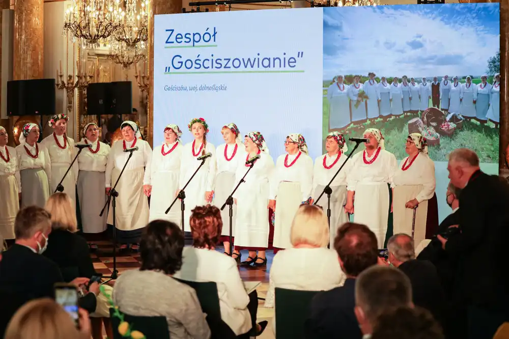 Barbara Brylak-Załuska wśród laureatów nagród im. Oskara Kolberga „Za zasługi dla kultury ludowej”