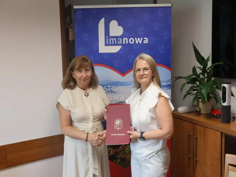 Limanowa modernizuje kolejną drogę. Umowa na remont podpisana