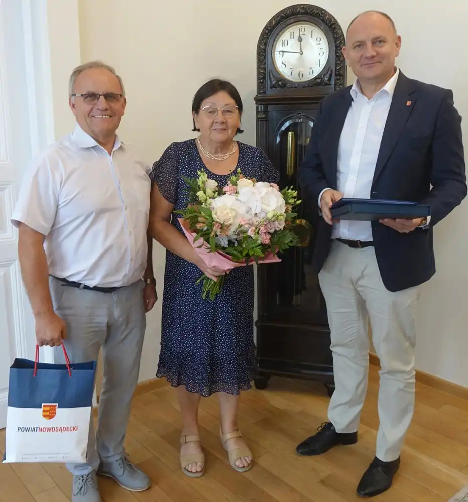 Inspektor w Wydziale Geodezji Starostwa Powiatowego w Nowym Sączu przechodzi na emeryturę