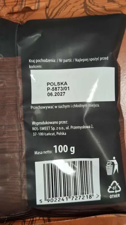 Niebezpieczne orzechy włoskie w sklepach. Wycofywana partia 100 g