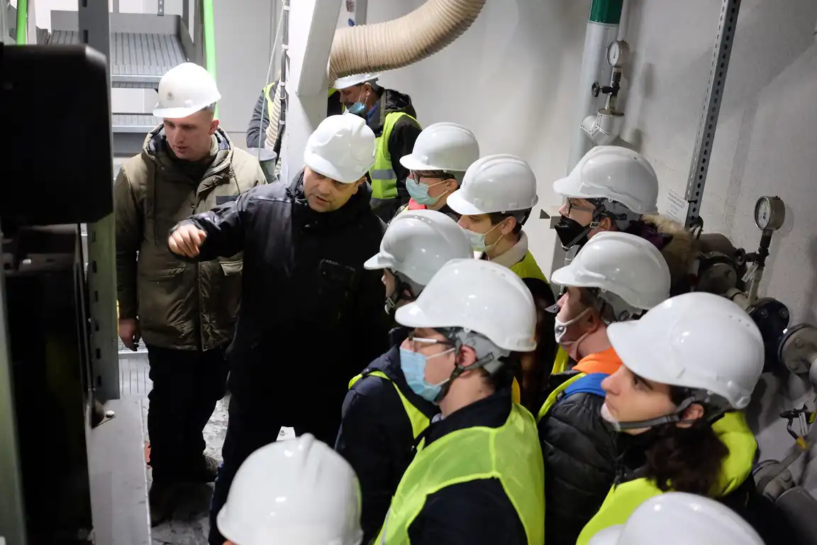Uczniowie sądeckiego "Elektryka" odwiedzili MPEC